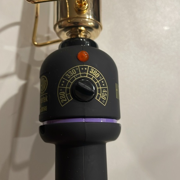 NWOT HOT TOOLS CURLING IRON - Picture 3 of 5